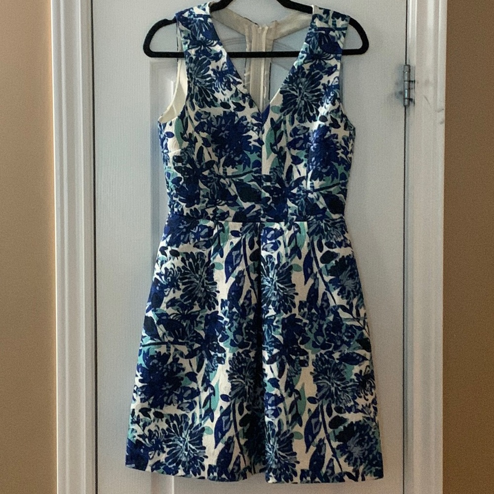 H&M dress w pockets size 8